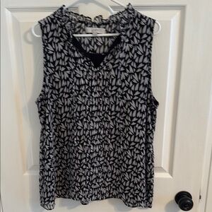 Loft Heart sleeveless blouse